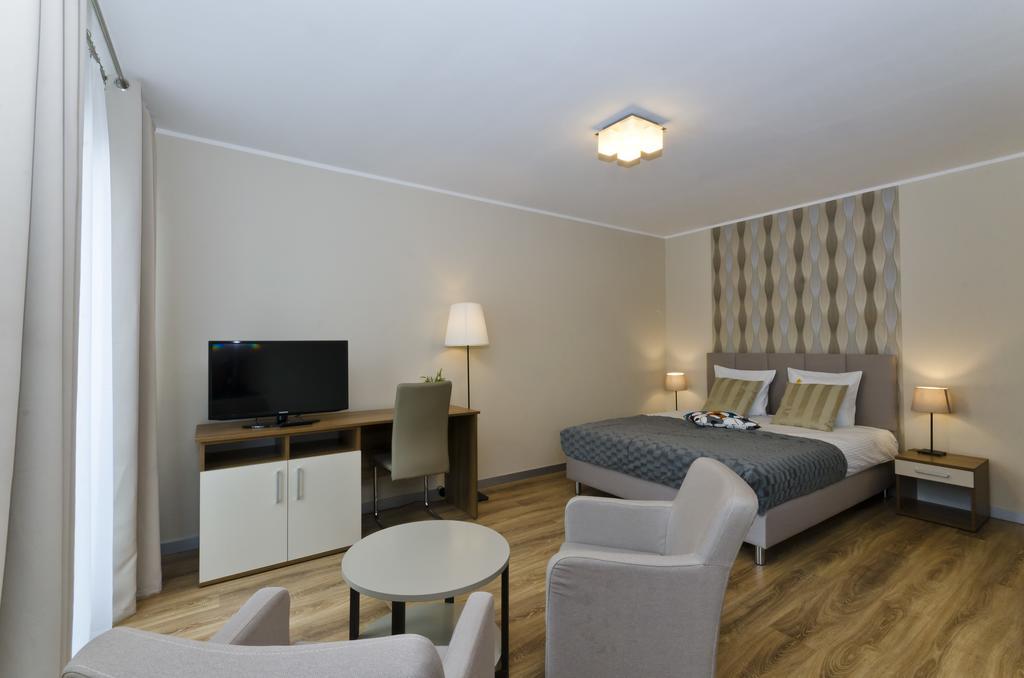 Aparthotel D&C Property Holdings Wroclaw Dış mekan fotoğraf