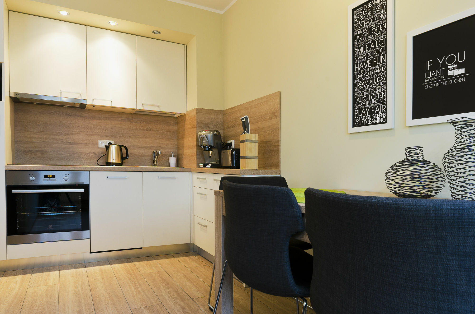 Aparthotel D&C Property Holdings Wroclaw Dış mekan fotoğraf